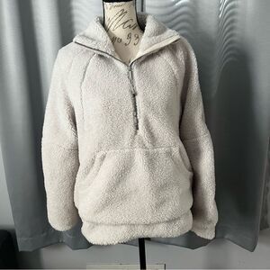 Lululemon Sherpa oversized scuba funnel neck bone size xs/s
